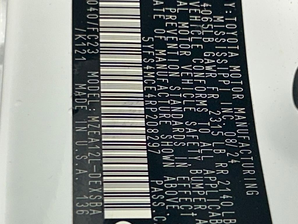 Used 2024 Toyota Corolla SE image 39