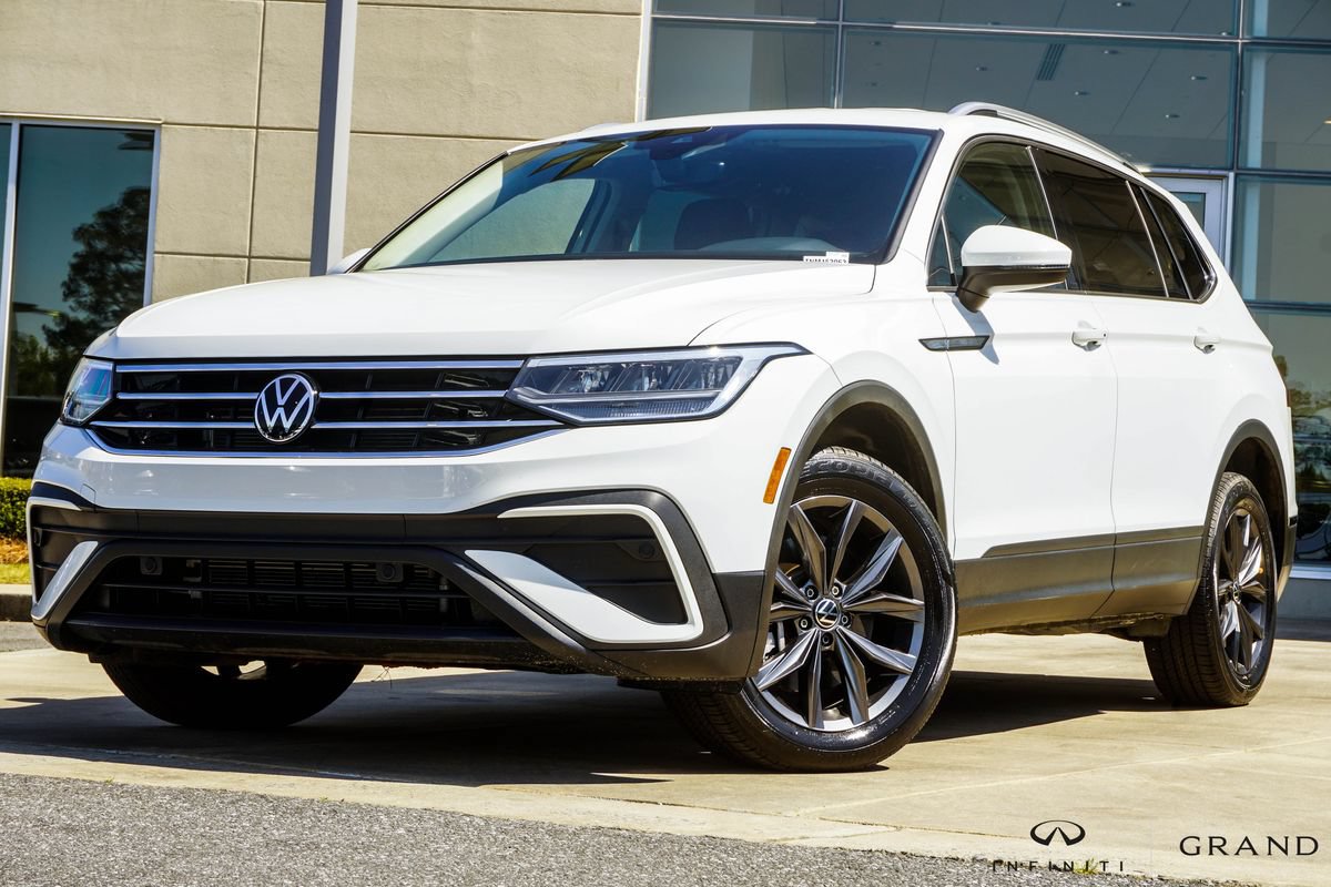 Used 2022 Volkswagen Tiguan SE