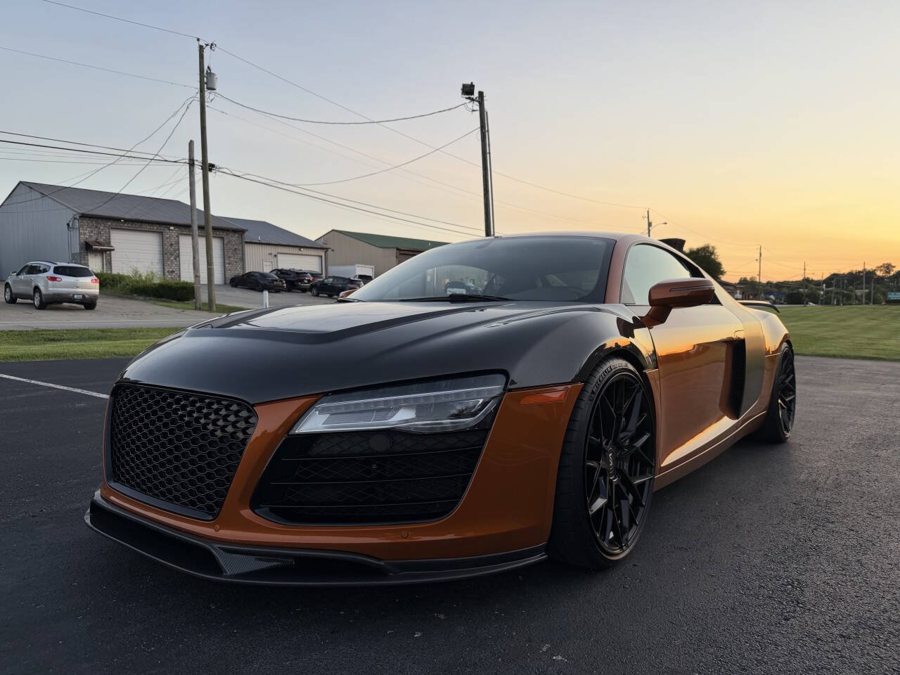 Used 2014 Audi R8 V8 w/ Ceramic Brake Package AWD/4WD image 2