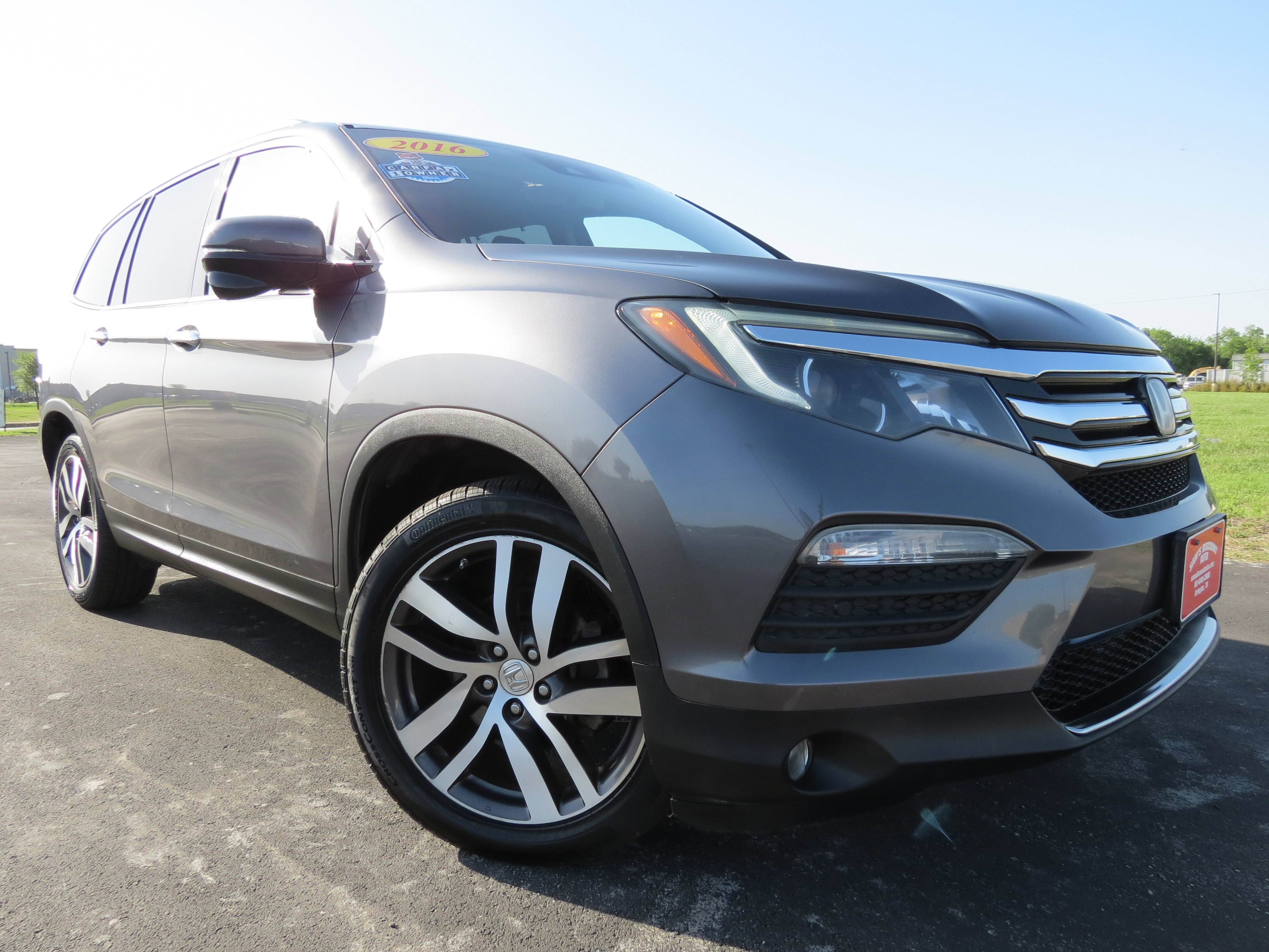 Used 2016 Honda Pilot Touring image 2