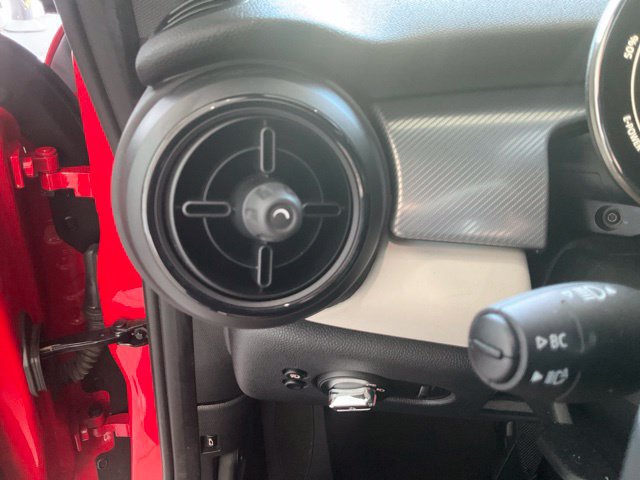 Used 2023 MINI Cooper SE FWD image 8