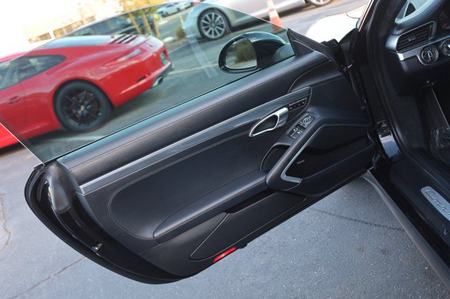 Used 2015 Porsche 911 Carrera 4 AWD/4WD image 21