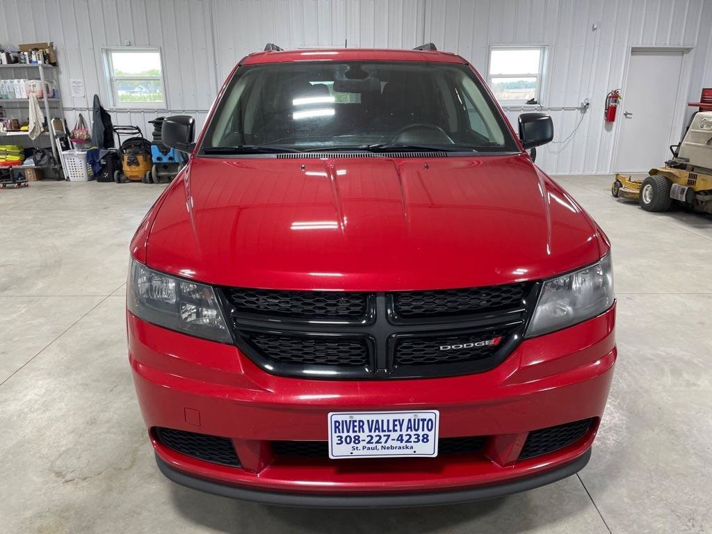Used 2018 Dodge Journey SE w/ Blacktop Package FWD image 2