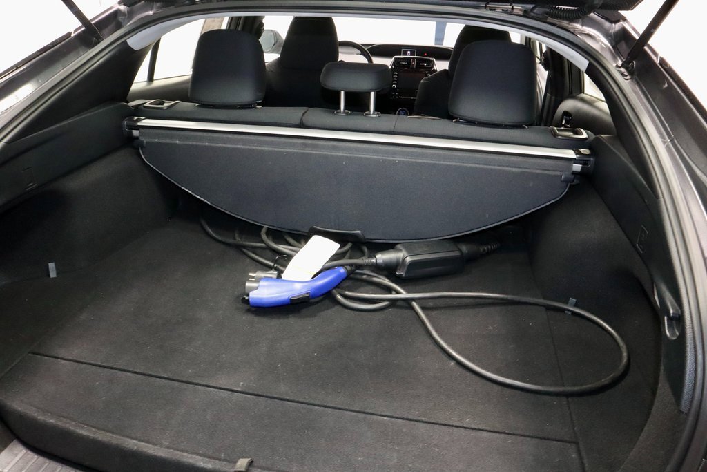 Used 2021 Toyota Prius Prime LE image 13