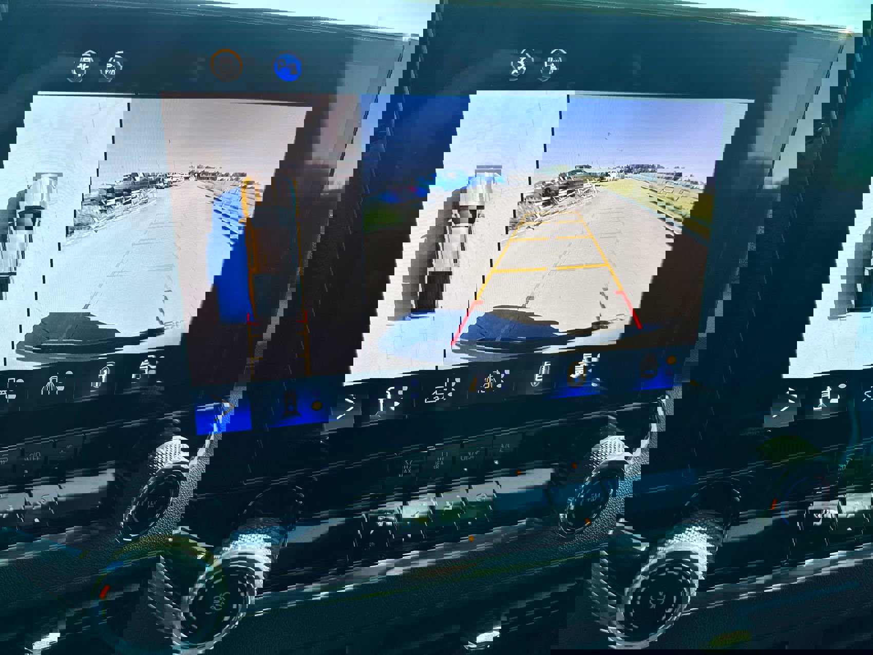 Certified 2024 Chevrolet Colorado Trail Boss w/ Technology Package image 17