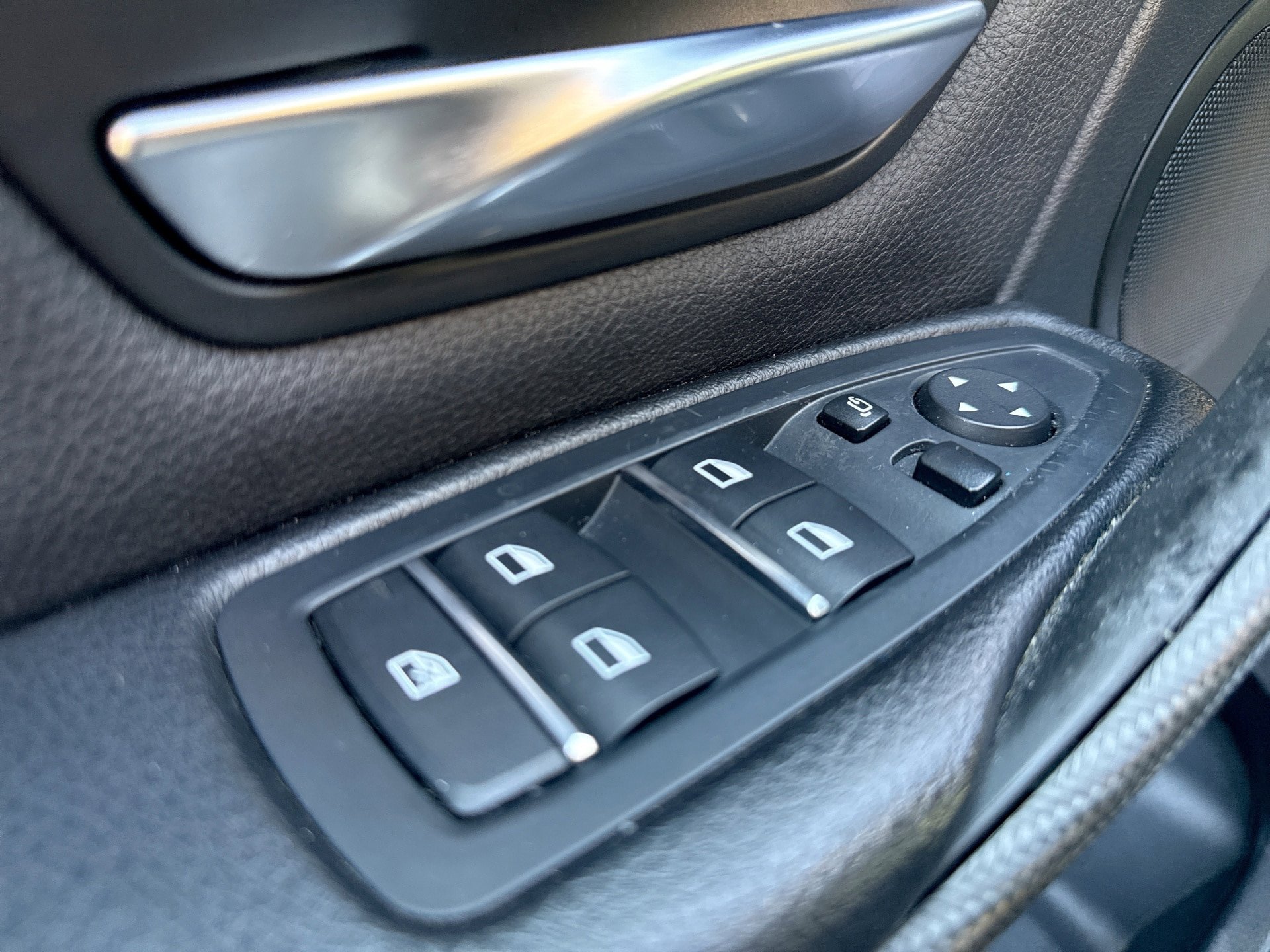 Used 2018 BMW 330i Sedan RWD image 15