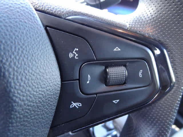 Used 2024 Chevrolet Trax LT FWD image 17