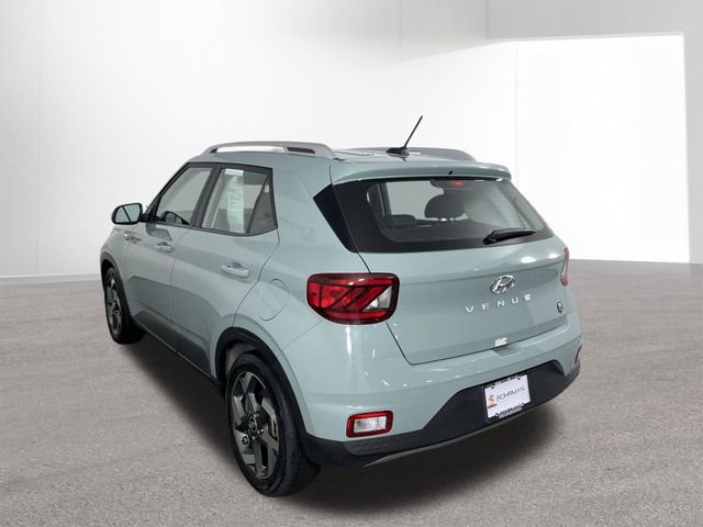 Used 2025 Hyundai Venue SEL FWD image 35