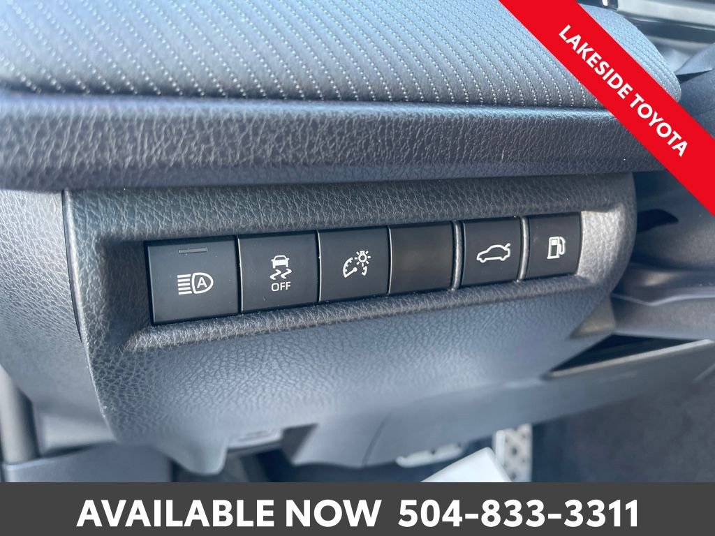 Used 2025 Toyota Camry SE image 22