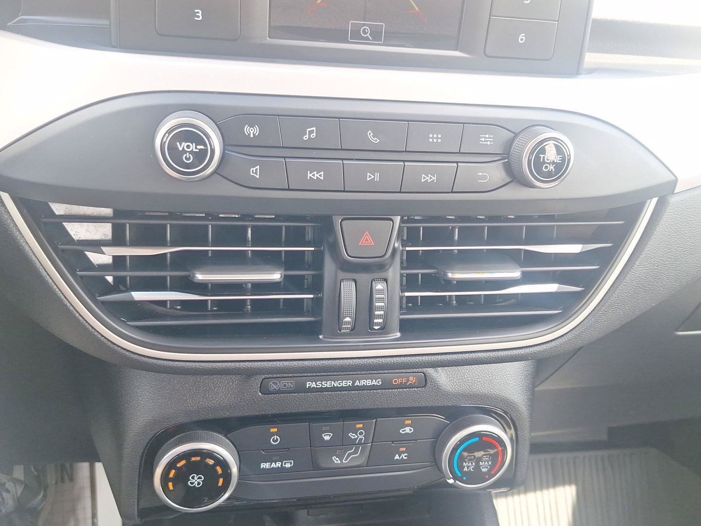 Used 2022 Ford Escape S AWD/4WD image 25