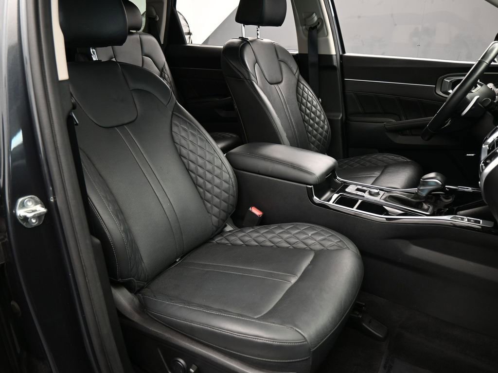 Used 2023 Kia Sorento SX AWD/4WD image 59