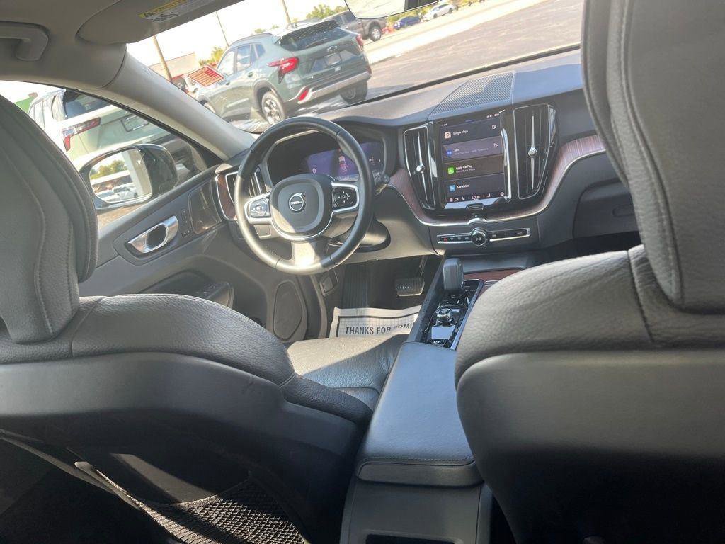 Used 2023 Volvo XC60 B5 Plus AWD/4WD image 28
