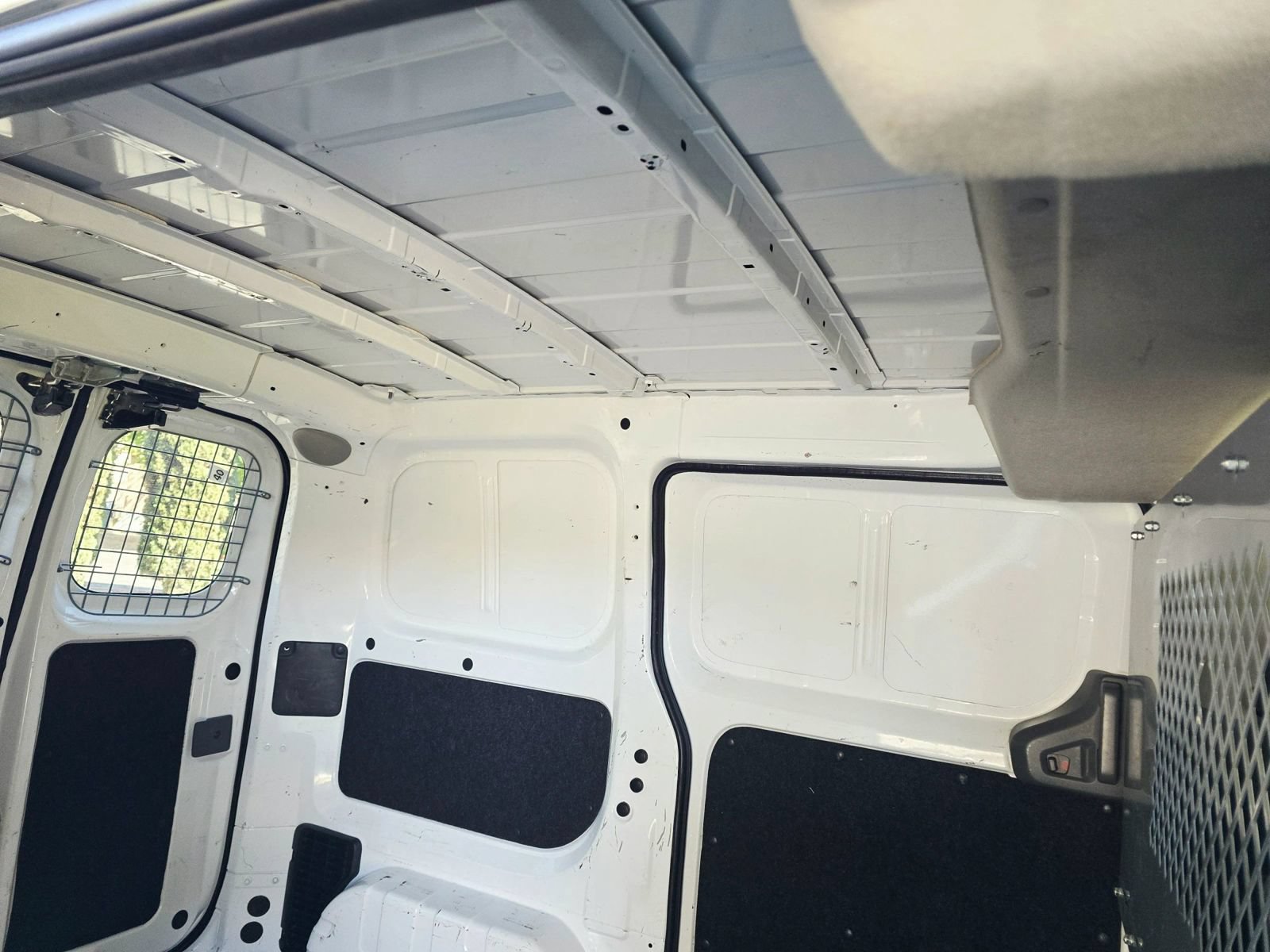 Used 2016 Nissan NV200 SV w/ Back Door Glass Package FWD image 31