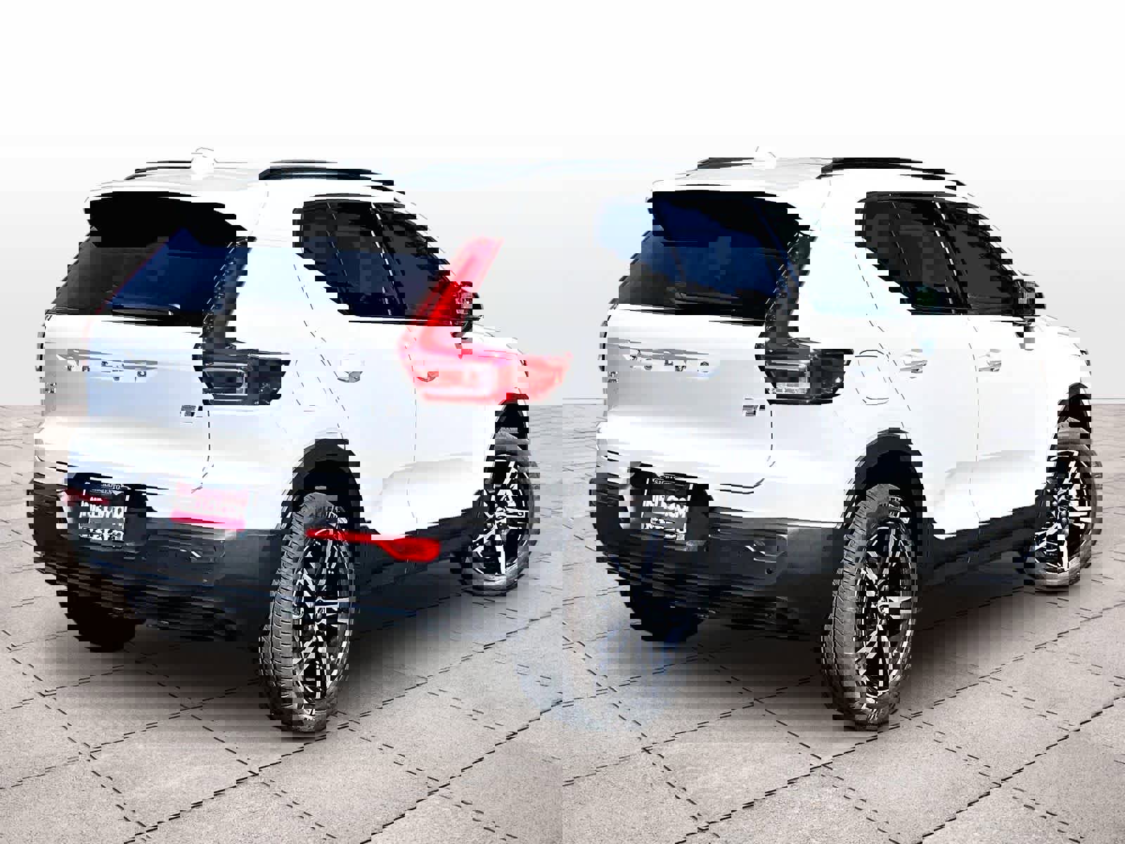 New 2026 Volvo XC40 B5 Core w/ Climate Package image 4