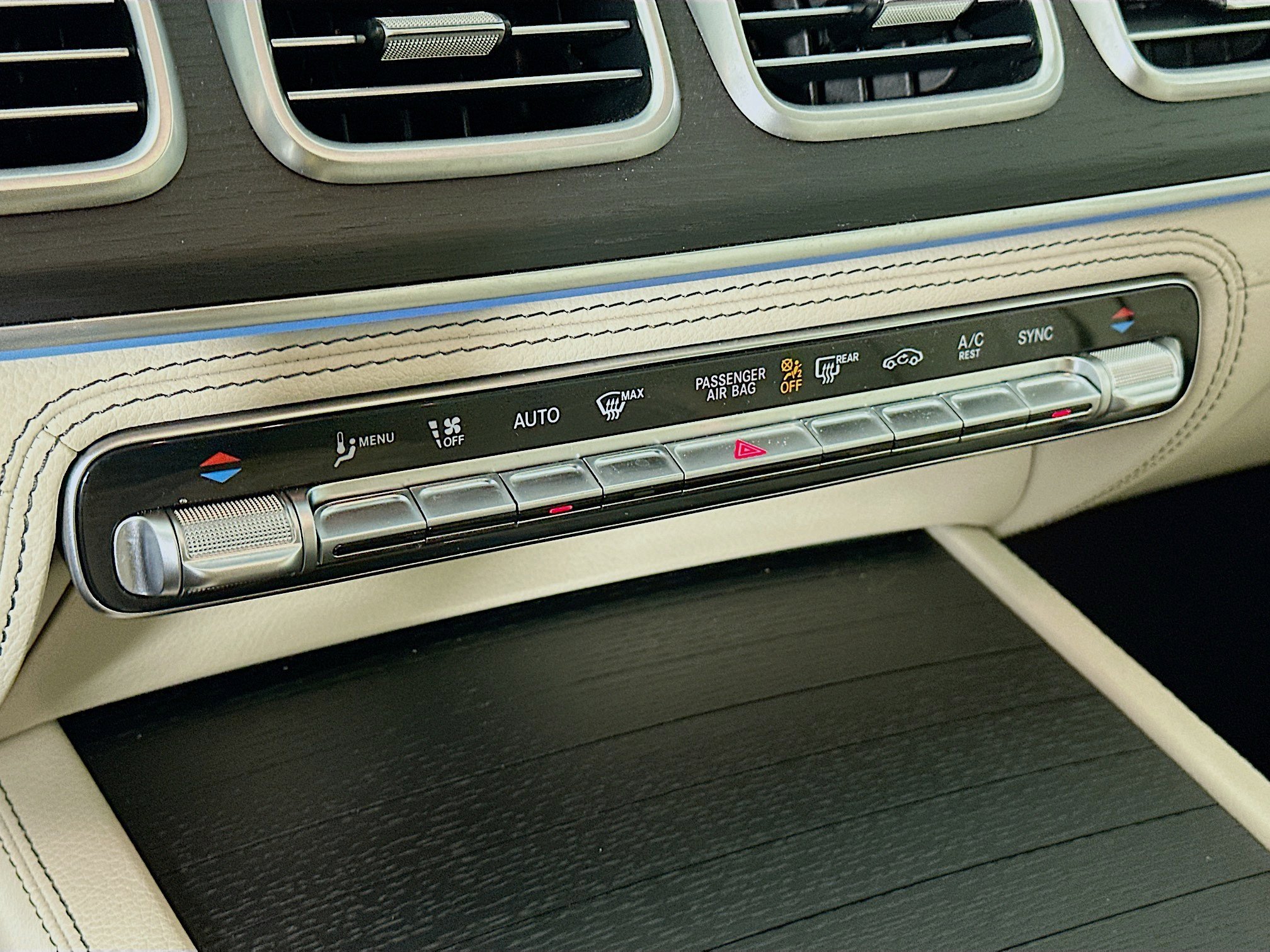 Certified 2025 Mercedes-Benz GLS 450 4MATIC image 20