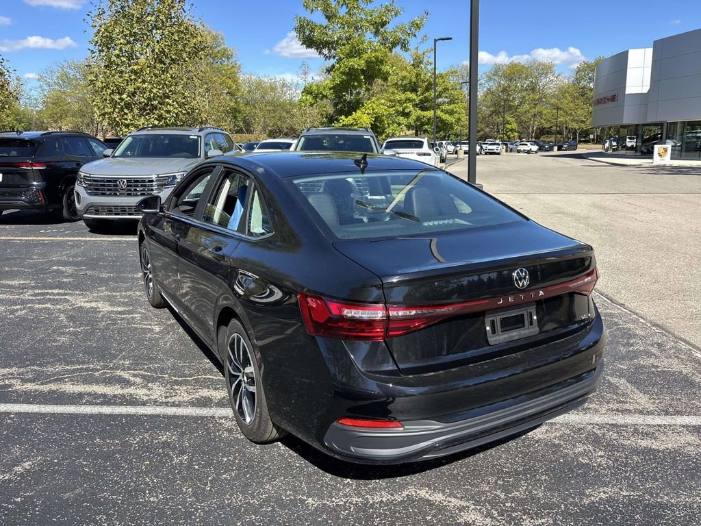New 2026 Volkswagen Jetta SE image 5