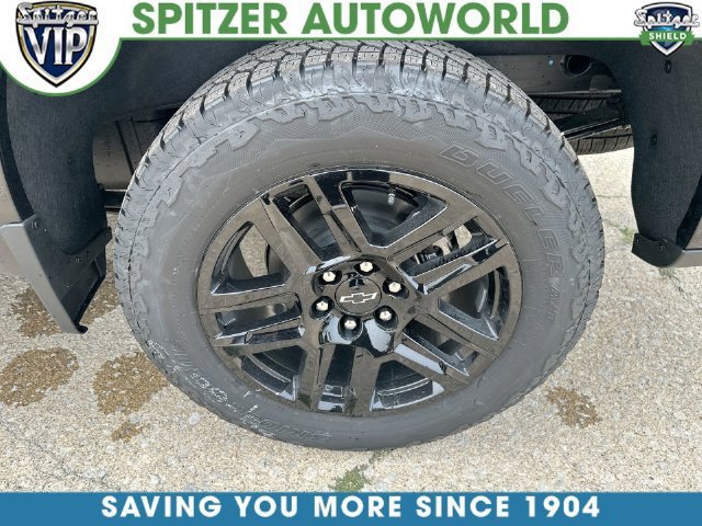 New 2026 Chevrolet Silverado 1500 Custom w/ Turbomax Blackout Package AWD/4WD image 46