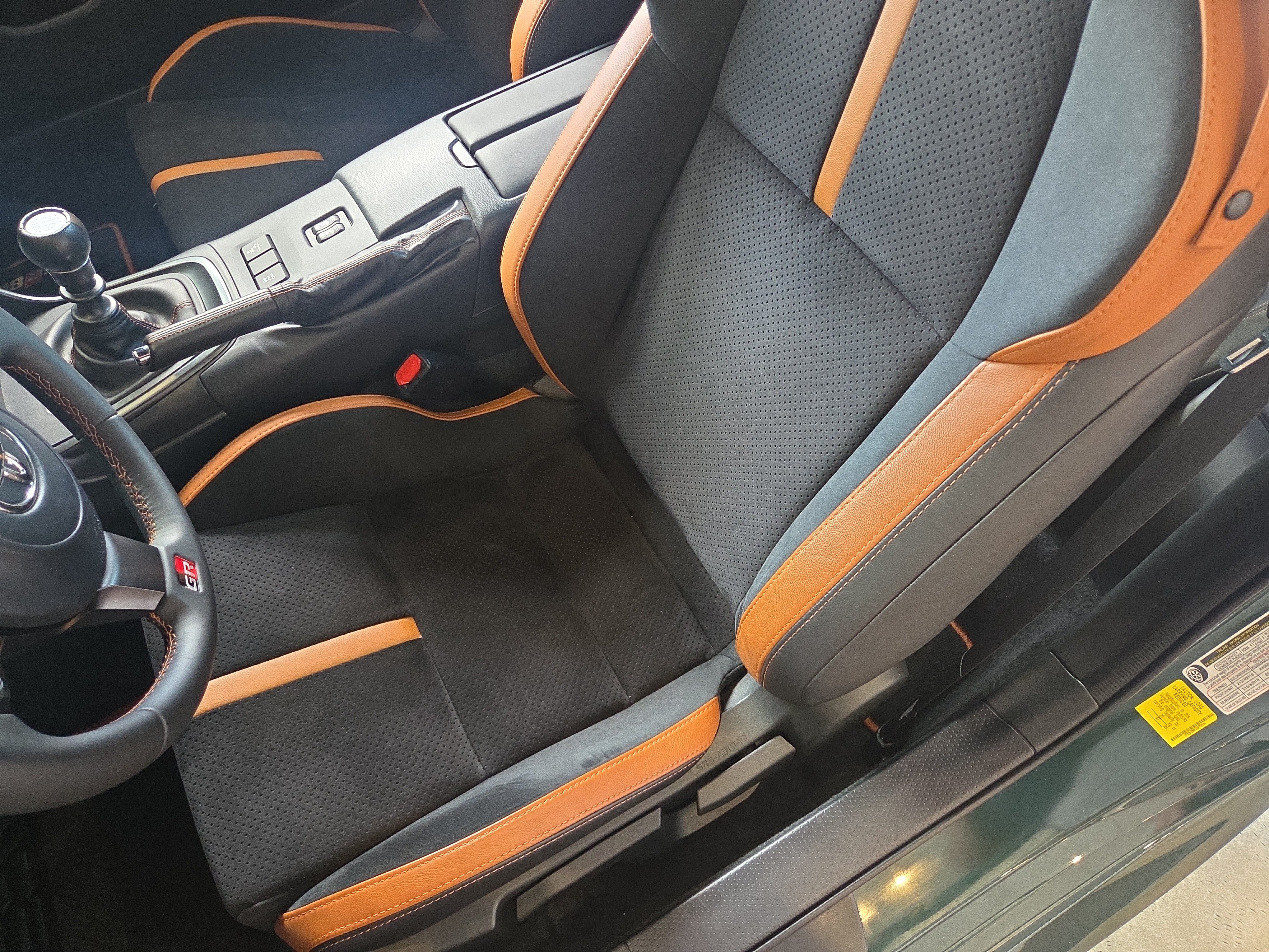 Certified 2025 Toyota GR86 Hakone Edition RWD image 13