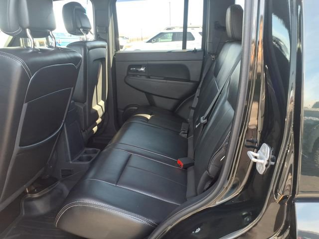 Used 2012 Jeep Liberty Sport image 9