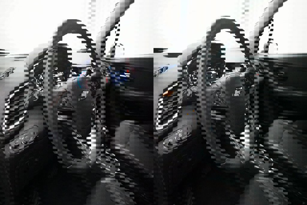 Used 2017 Chevrolet Trax LT w/ Driver Confidence Package image 8