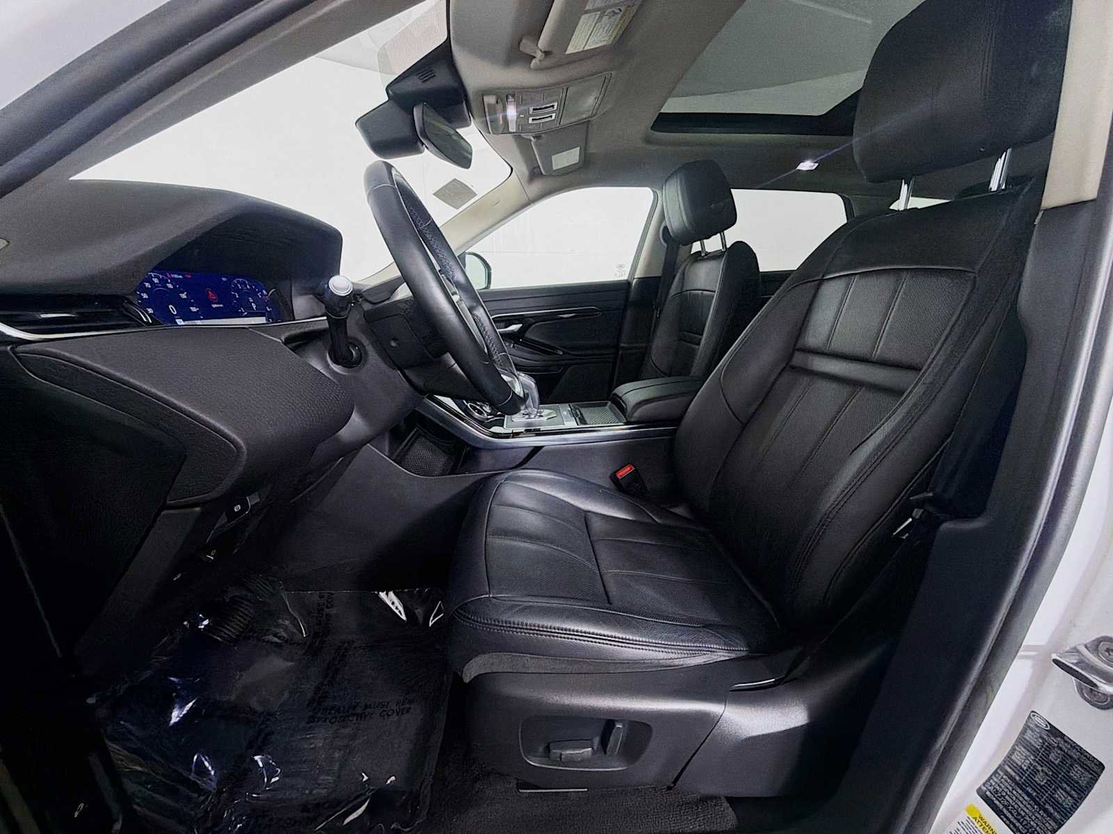 Used 2020 Land Rover Range Rover Evoque S image 11