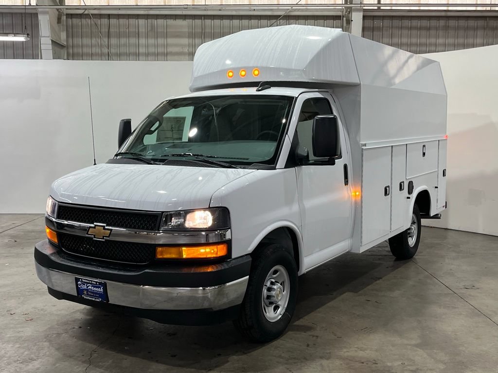 New 2025 Chevrolet Express 3500 w/ Power Convenience Package RWD image 2
