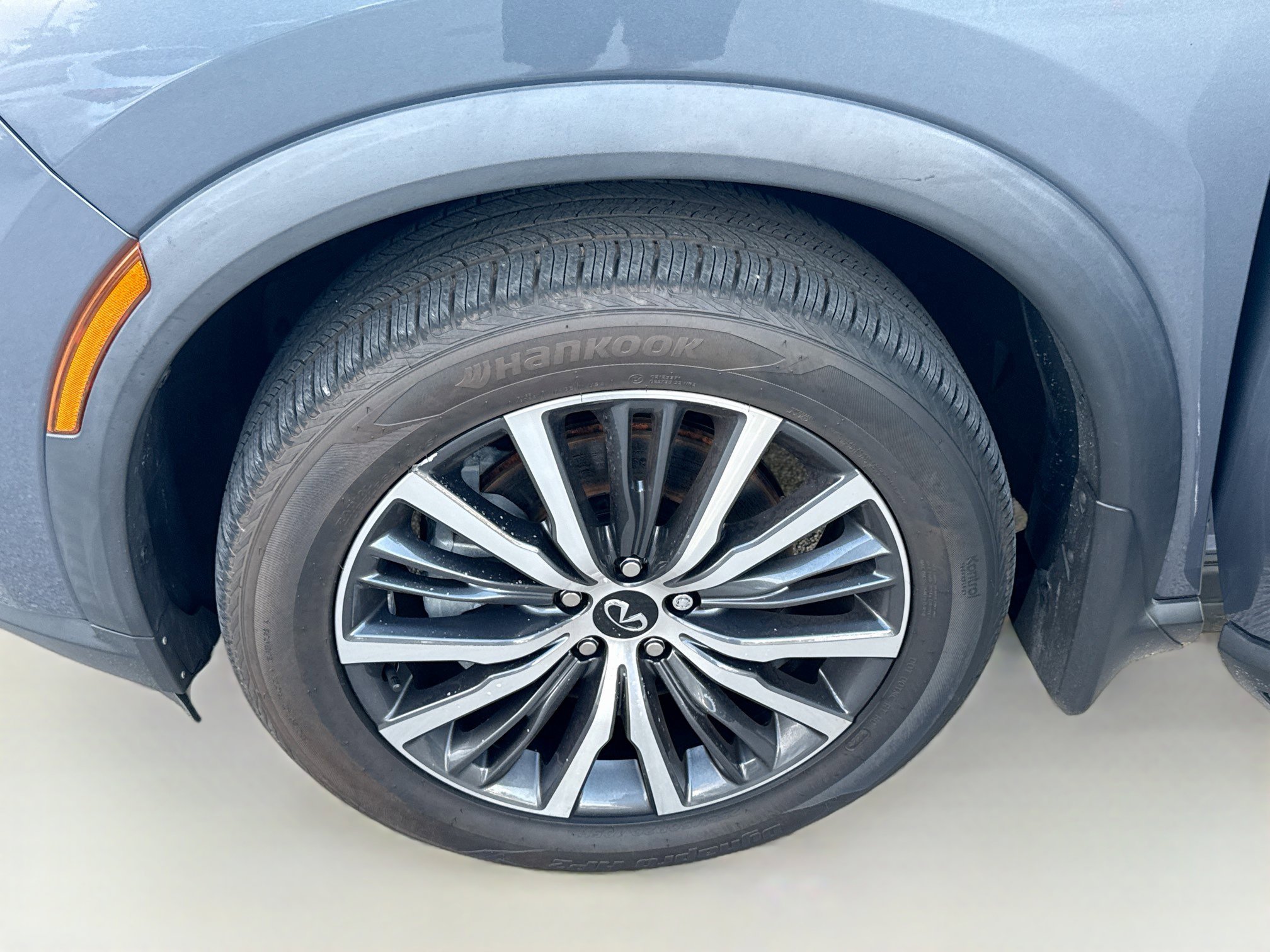 Used 2022 INFINITI QX60 Sensory w/ Cargo Package image 39