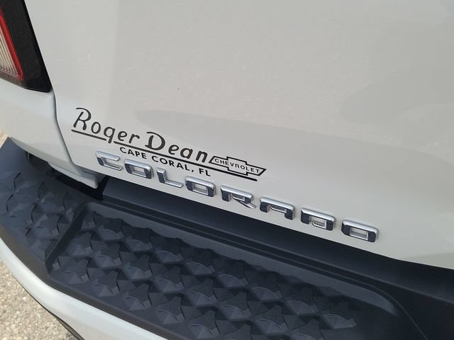 Used 2024 Chevrolet Colorado LT RWD image 7