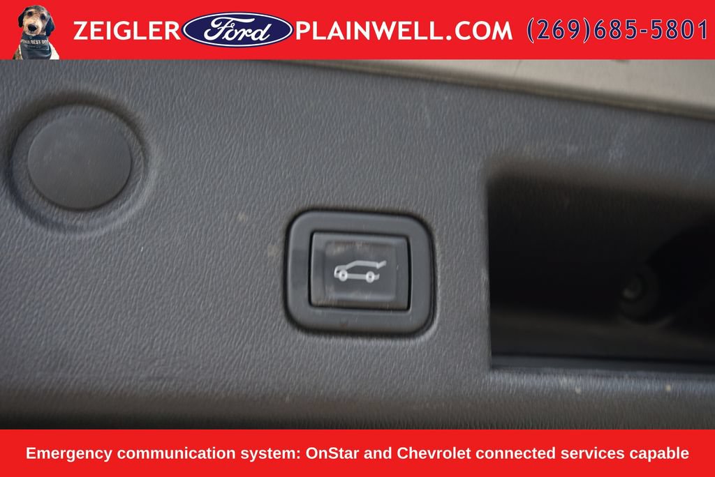 Used 2023 Chevrolet Equinox RS w/ LPO, Floor Liner Package FWD image 11
