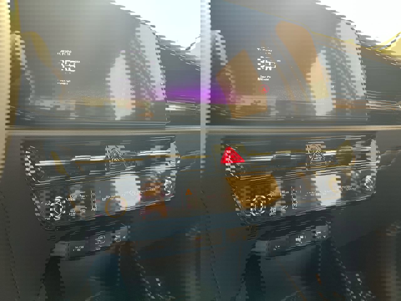 Certified 2023 Kia Niro EX image 25