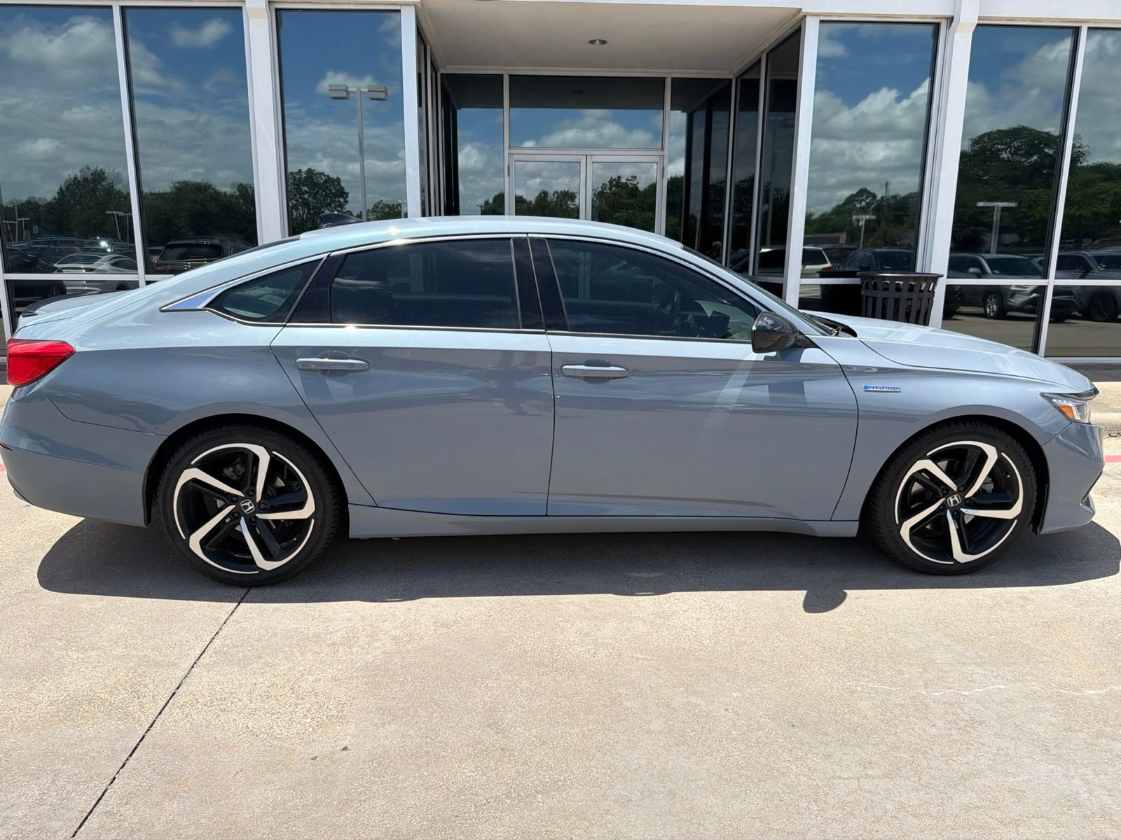 Used 2022 Honda Accord Sport image 5