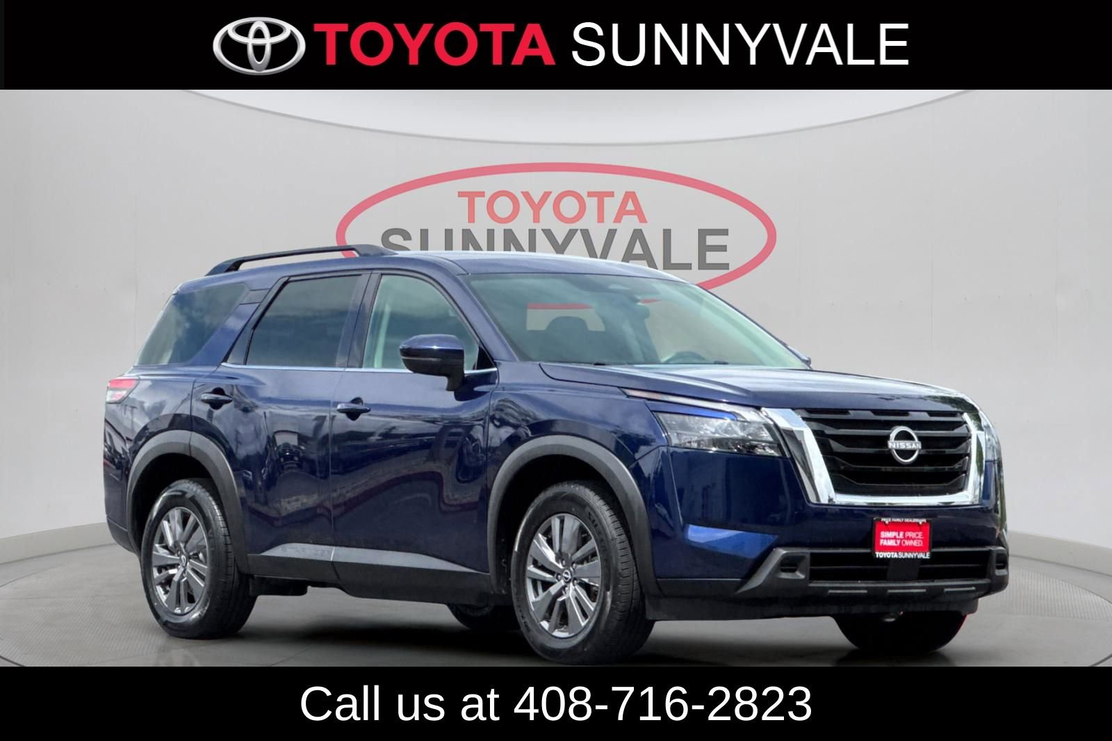 Used 2025 Nissan Pathfinder SV FWD image 10