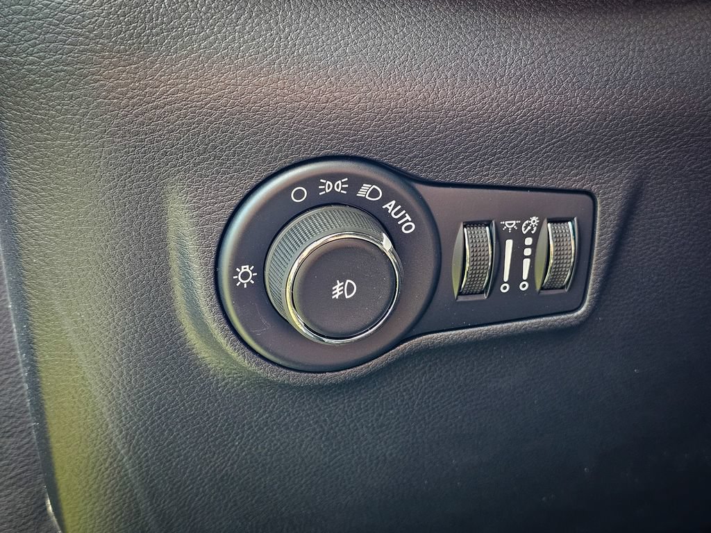 New 2026 Jeep Compass Latitude AWD/4WD image 13