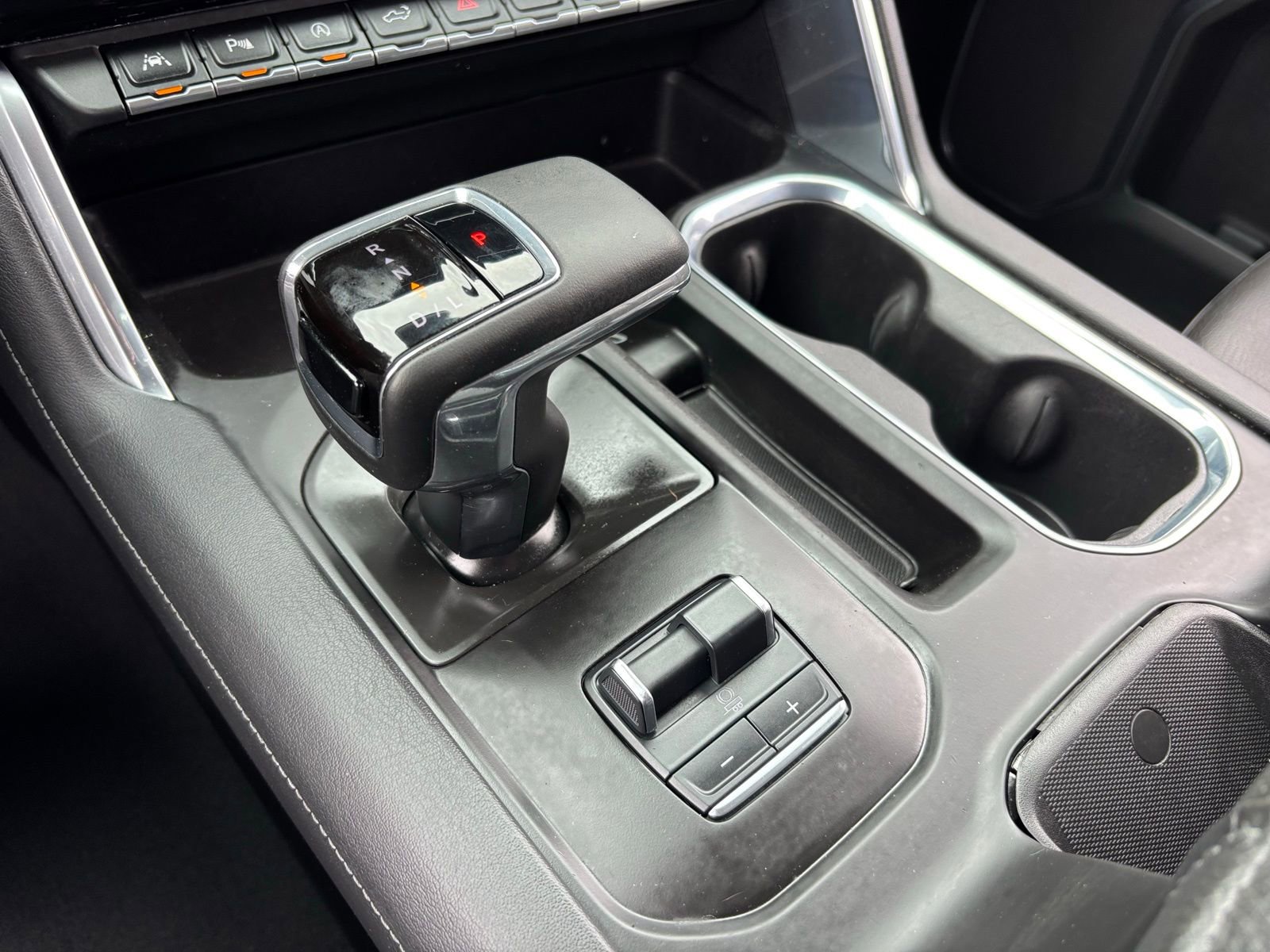 Used 2024 GMC Sierra 1500 Denali AWD/4WD image 27