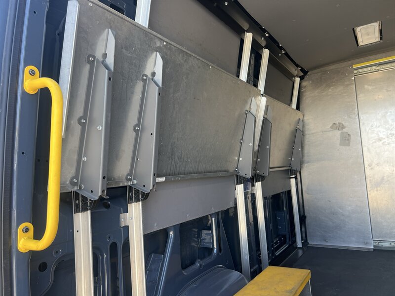 Used 2019 Mercedes-Benz Sprinter 144 image 9