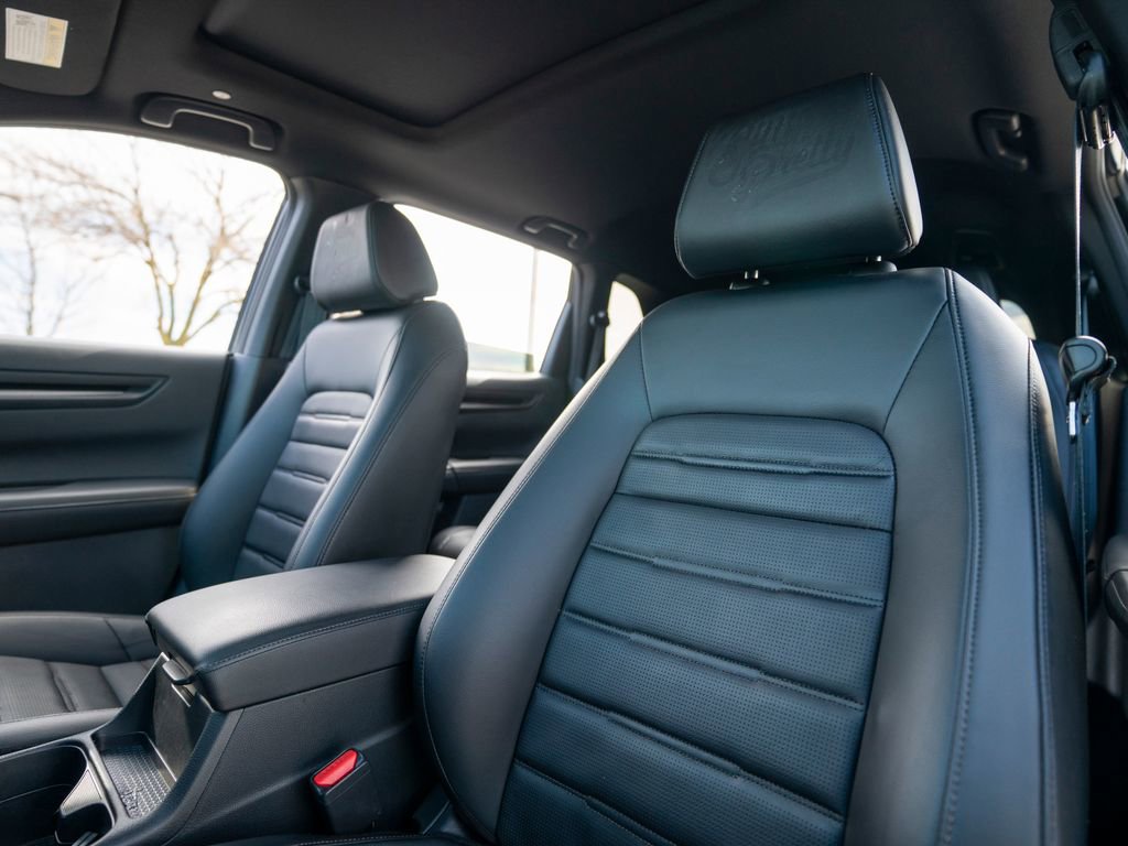 Used 2025 Honda CR-V Sport-L image 9