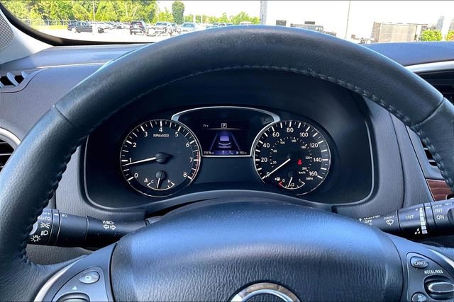 Used 2018 Nissan Pathfinder Platinum w/ Cargo Package FWD image 13