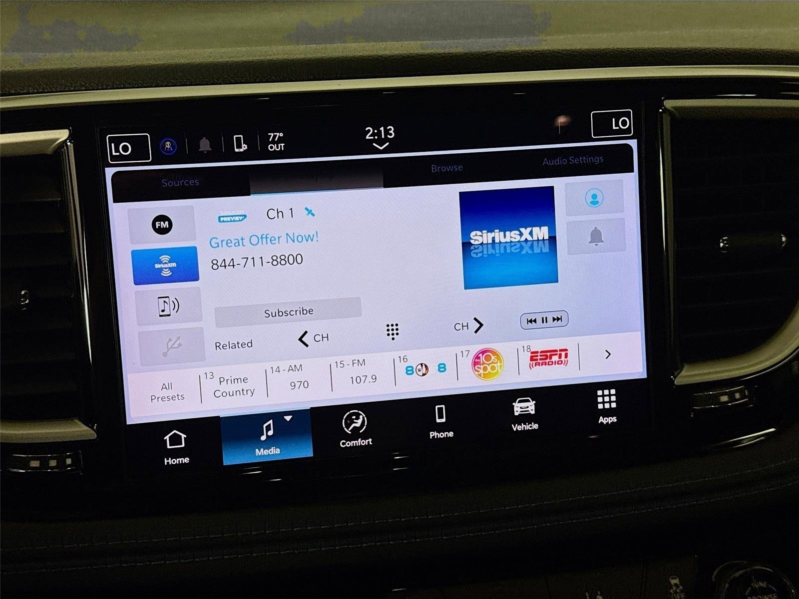 Used 2021 Chrysler Pacifica Touring FWD image 15