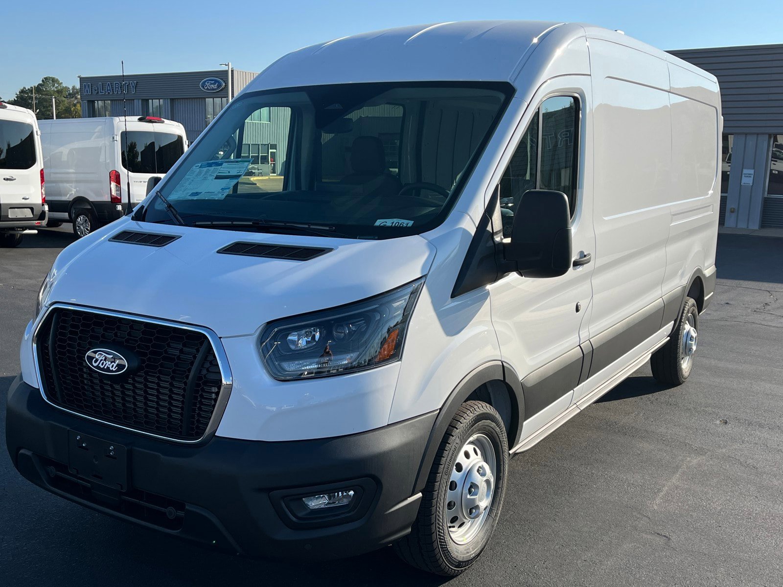 New 2026 Ford Transit 250 148 Medium Roof RWD image 9