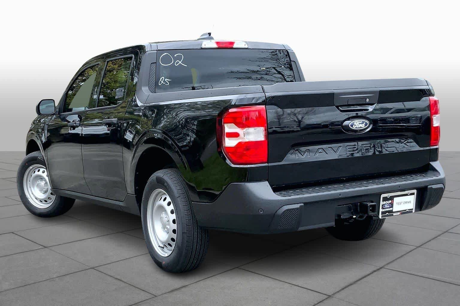 New 2026 Ford Maverick XL FWD image 11