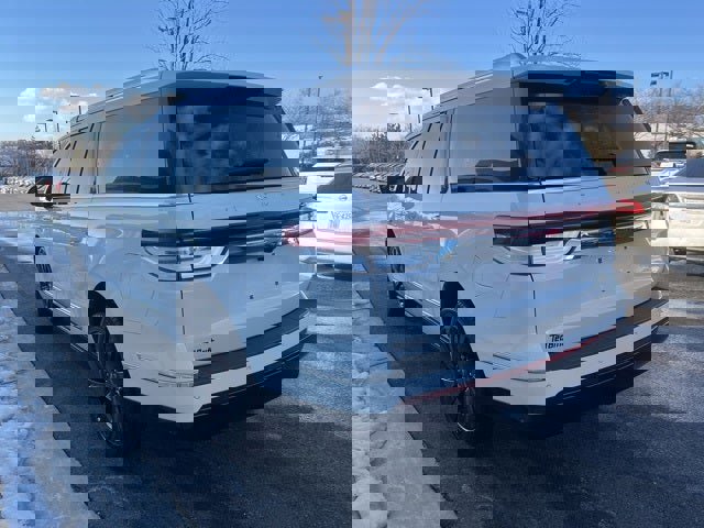 Used 2023 Lincoln Navigator L Reserve image 6