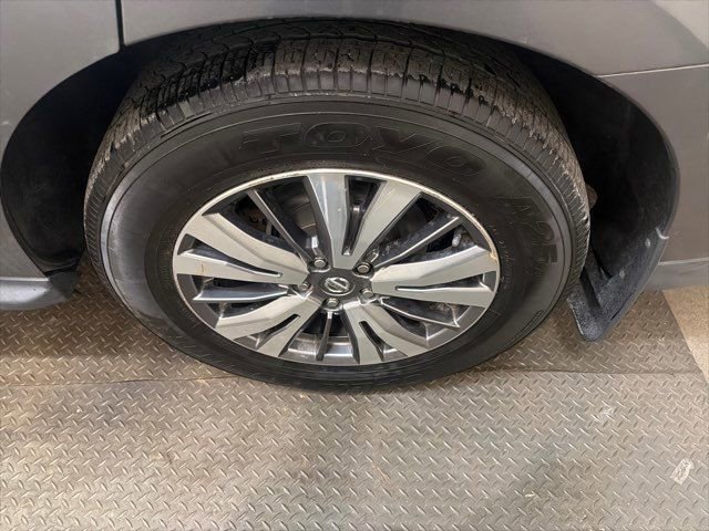 Used 2019 Nissan Pathfinder Platinum image 7