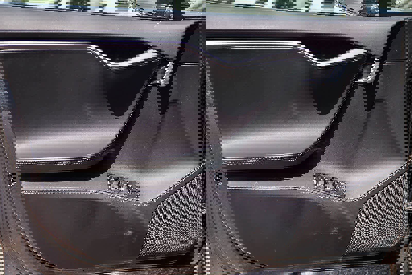 Used 2019 Tesla Model S 100D image 19