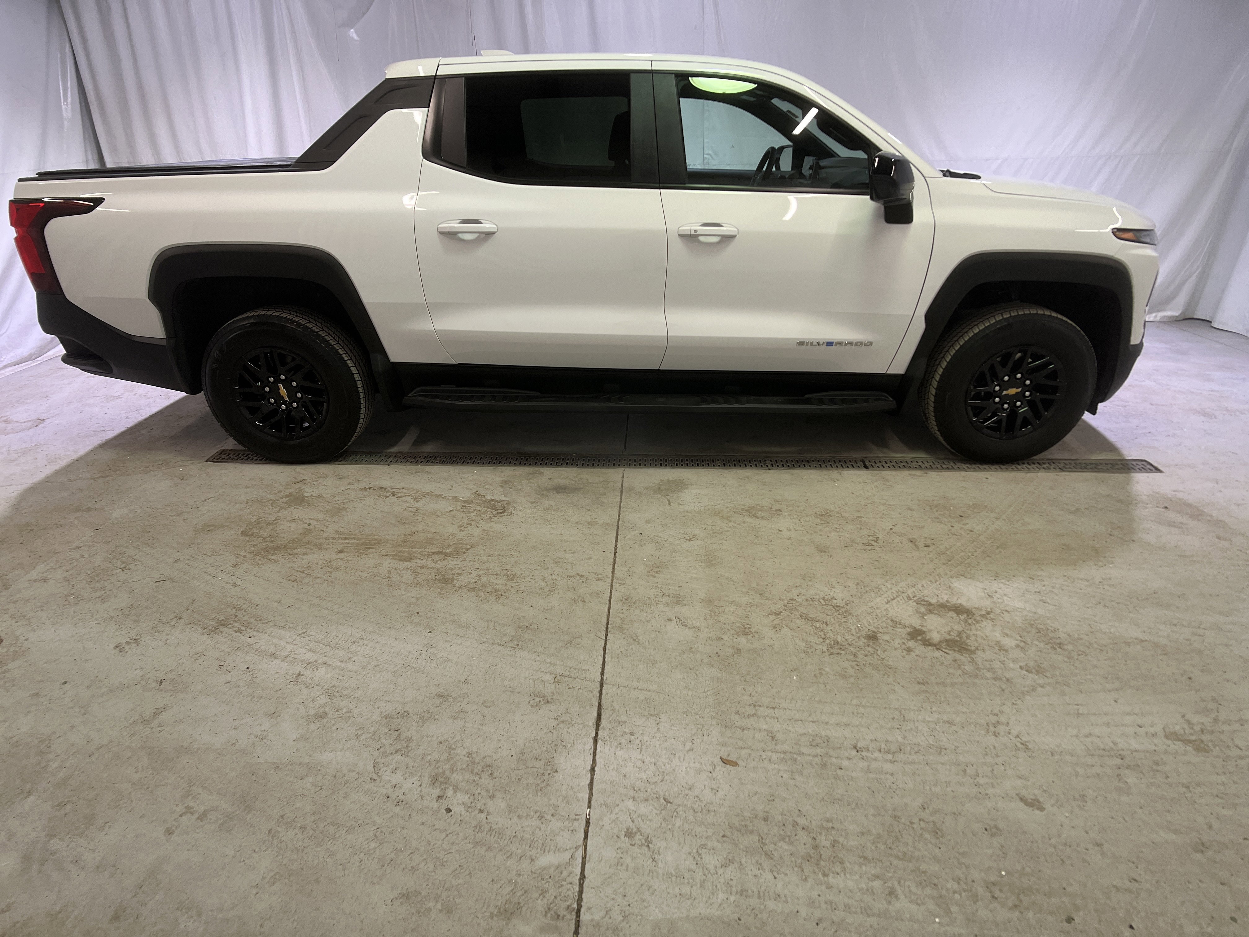 Certified 2024 Chevrolet Silverado EV W/T image 12