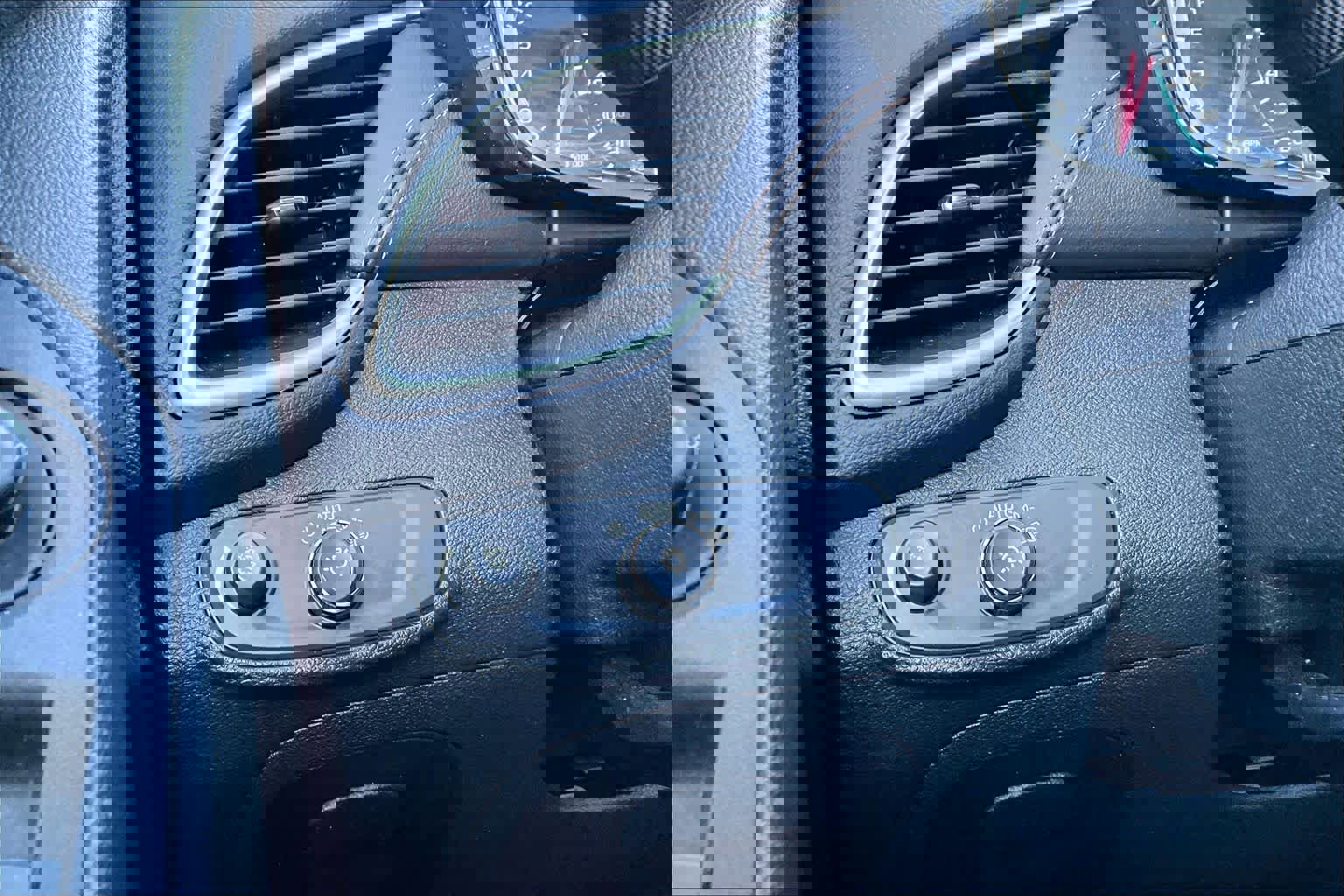 Used 2019 Chevrolet Trax LT w/ LT Convenience Package image 35