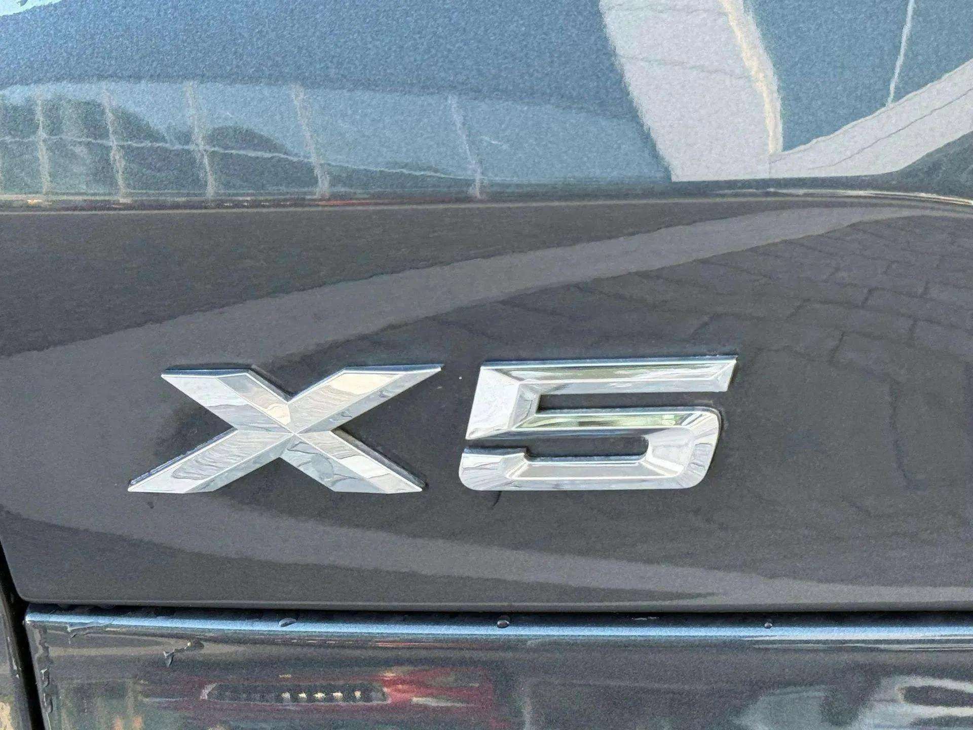 Used 2022 BMW X5 xDrive45e w/ Climate Comfort Package image 13