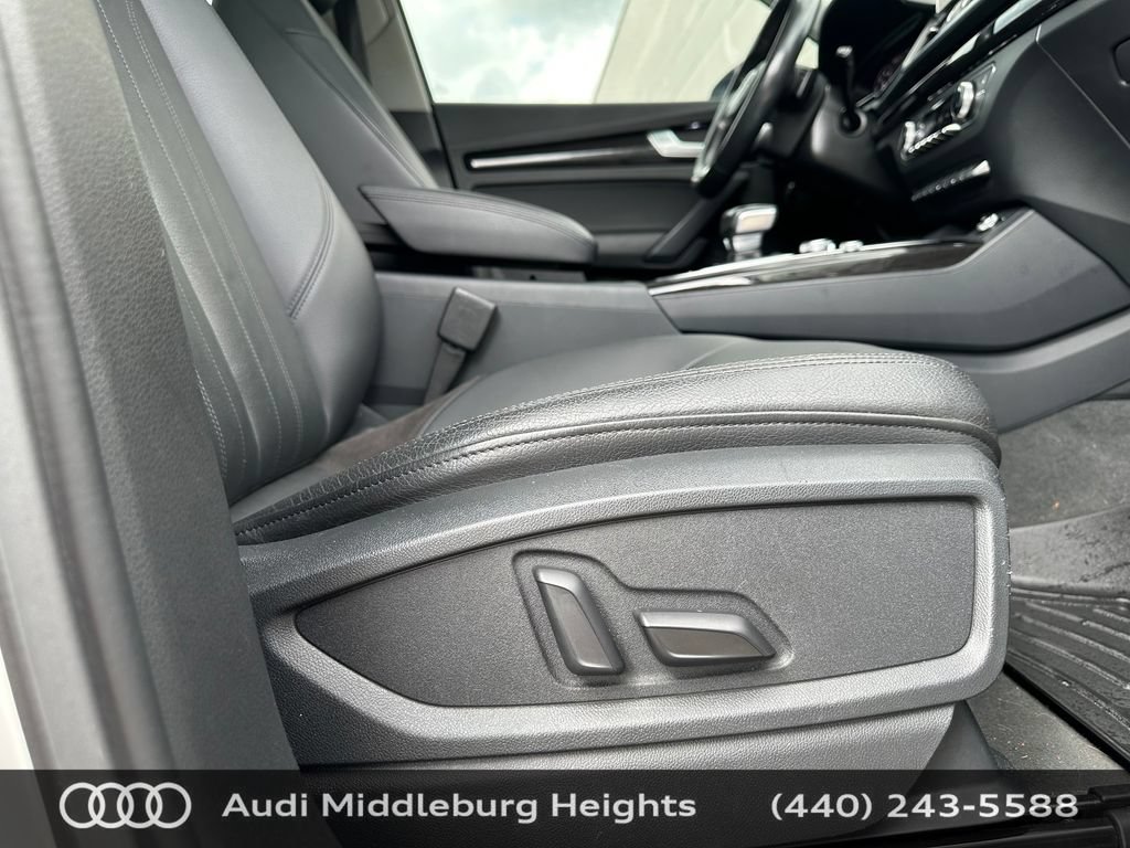 Used 2018 Audi Q5 2.0T Premium Plus w/ Premium Plus Package AWD/4WD image 24