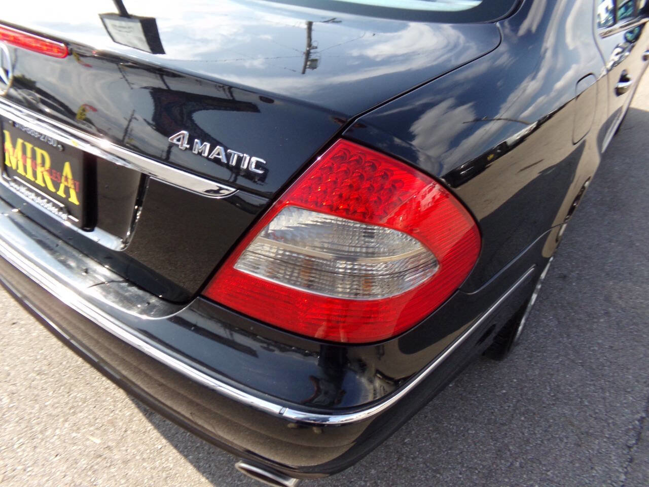 Used 2008 Mercedes-Benz E 350 4MATIC Sedan w/ Premium Pkg 1 image 39
