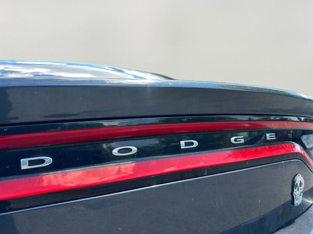 Used 2016 Dodge Charger SE RWD image 30
