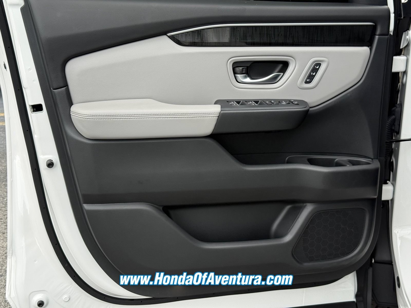 Certified 2025 Honda Pilot Elite image 24